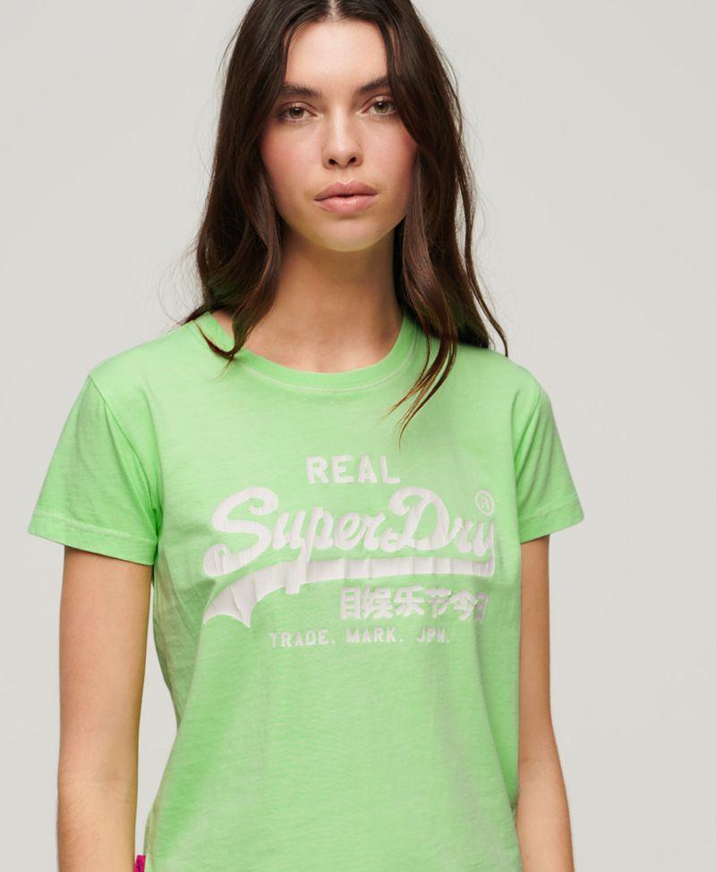 Camiseta-Manga-Corta-Para-Mujer-Neon-Vl-Graphic-Fitted-Tee