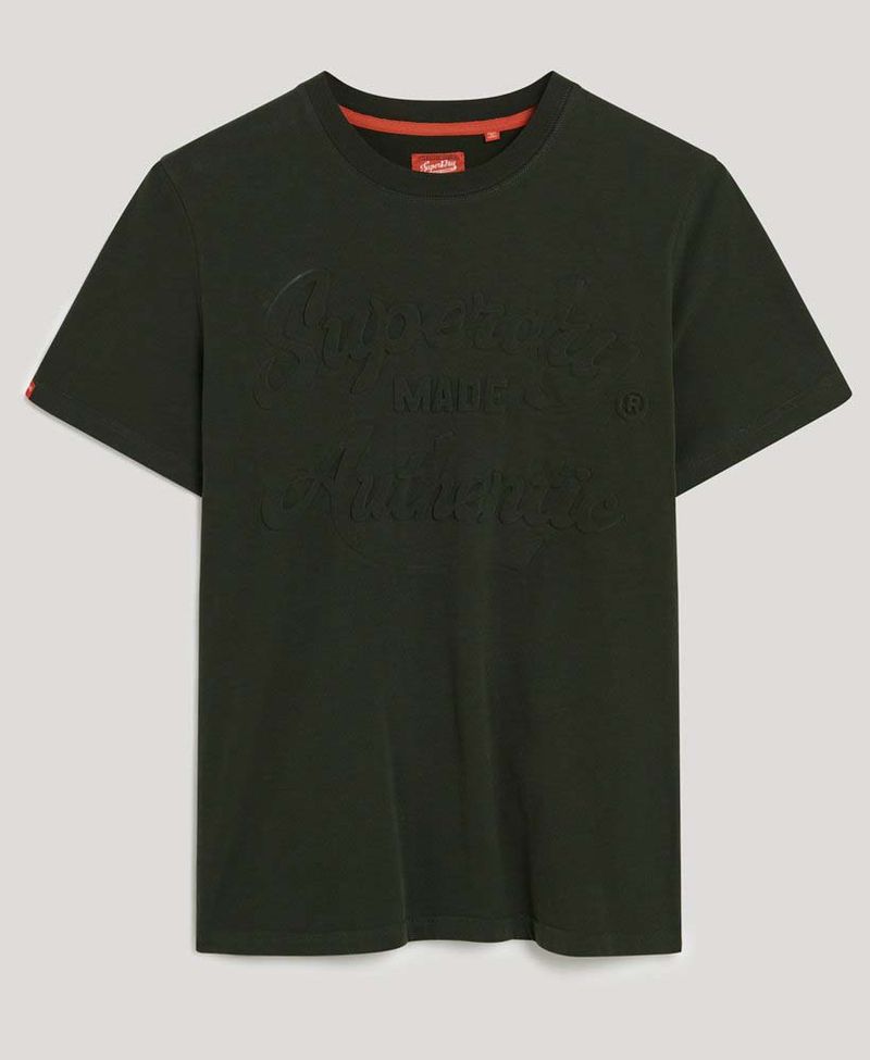 Camiseta-Manga-Corta-Para-Hombre-Embossed-Archive-Graphic-Tee