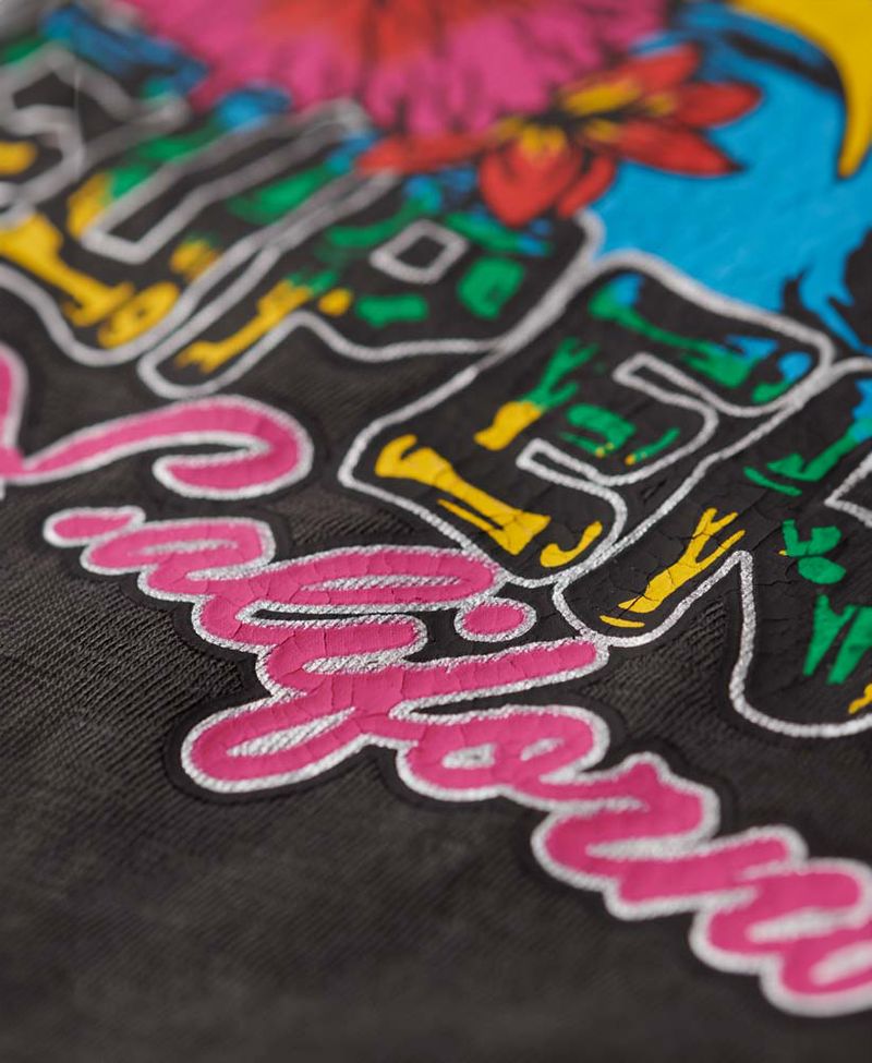 Camiseta-Manga-Corta-Para-Mujer-Cali-Sticker-Fitted-Tee