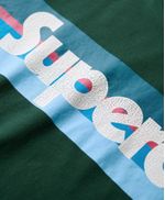 Camiseta-Manga-Corta-Para-Hombre-Retro-Stripe-Logo