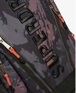 Morral-Portatil-Para-Hombre-Tarp-Emb-Rucksack-Superdry